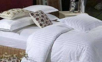 为什么酒店开房要放4个枕头 结果让人吃惊...